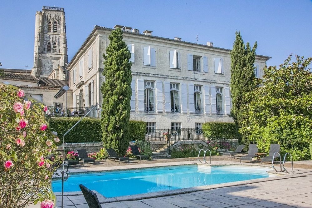 Hotel De Bastard ليكتور المظهر الخارجي الصورة